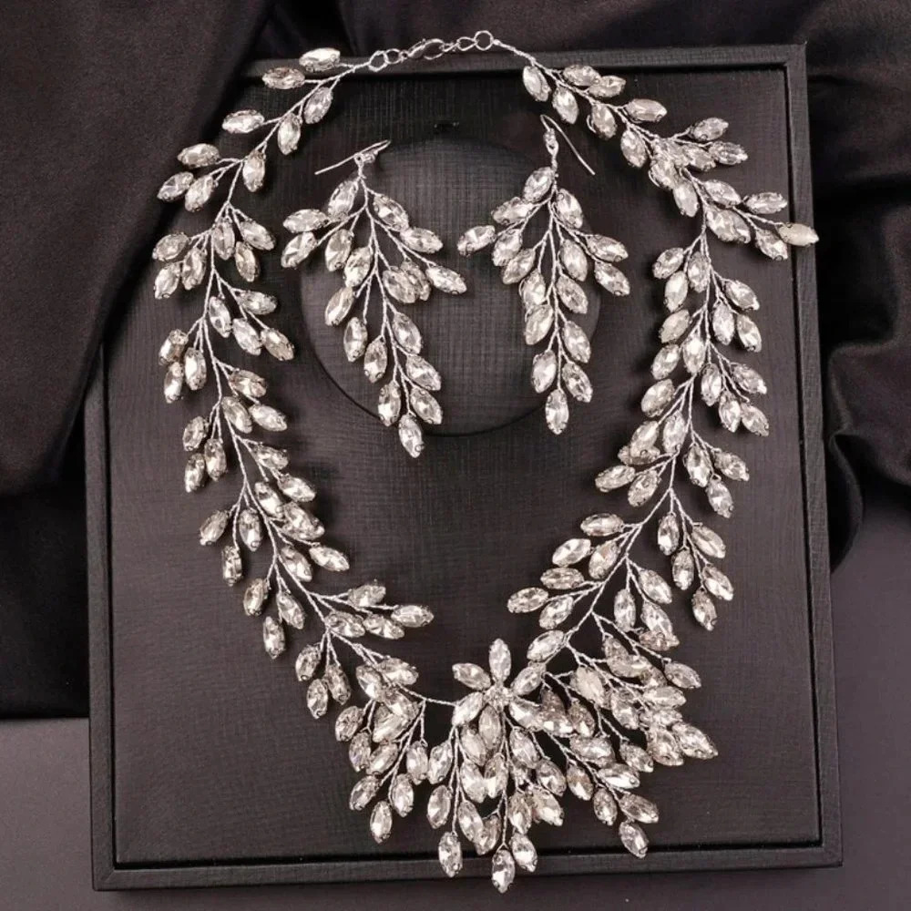 Unique 4pc. One-Of-A-Kind Bridal Headdress Ensemble - Picture 9 of 12